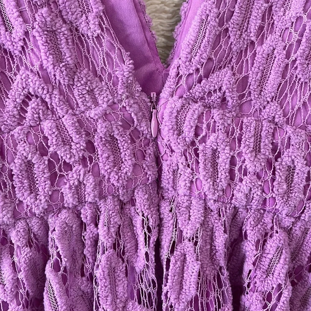 𝅺nwt Purple lace Dress
